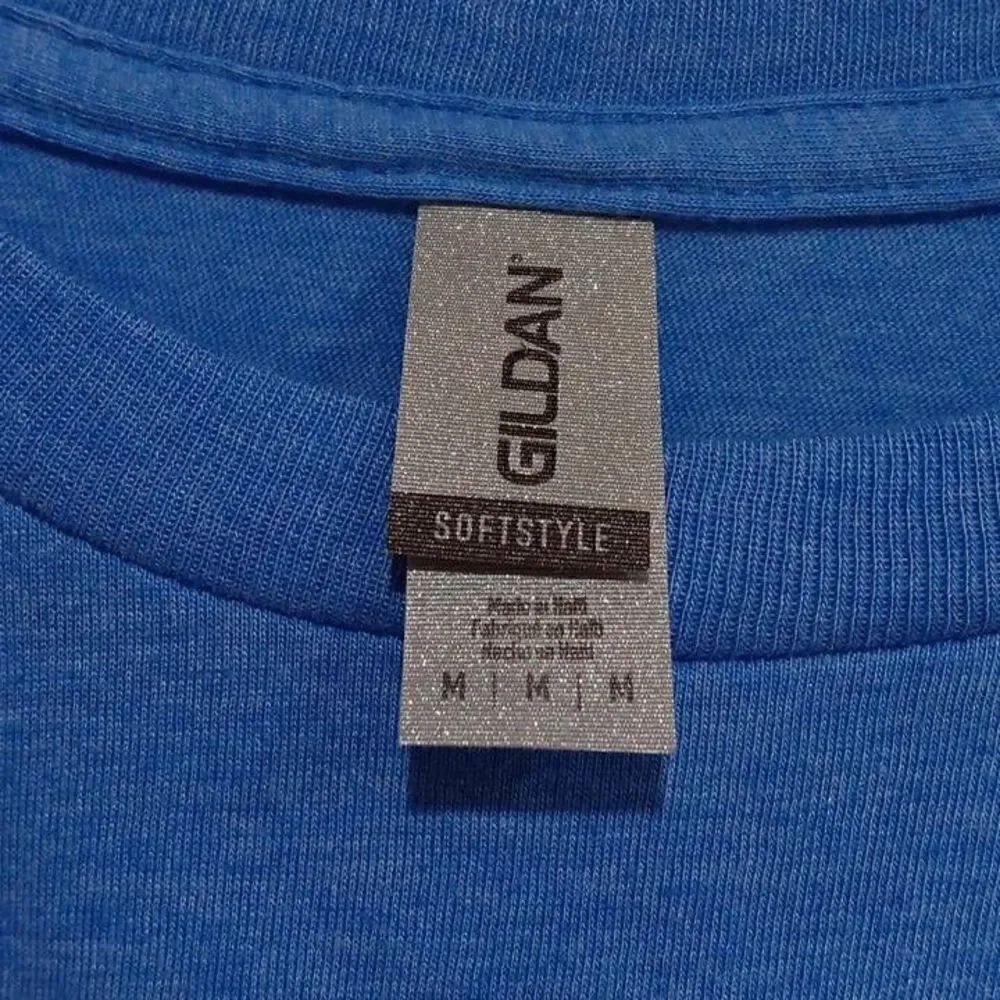 Montana, (Softstyle), Cool blue and super soft & comfy - Picture 3 of 4